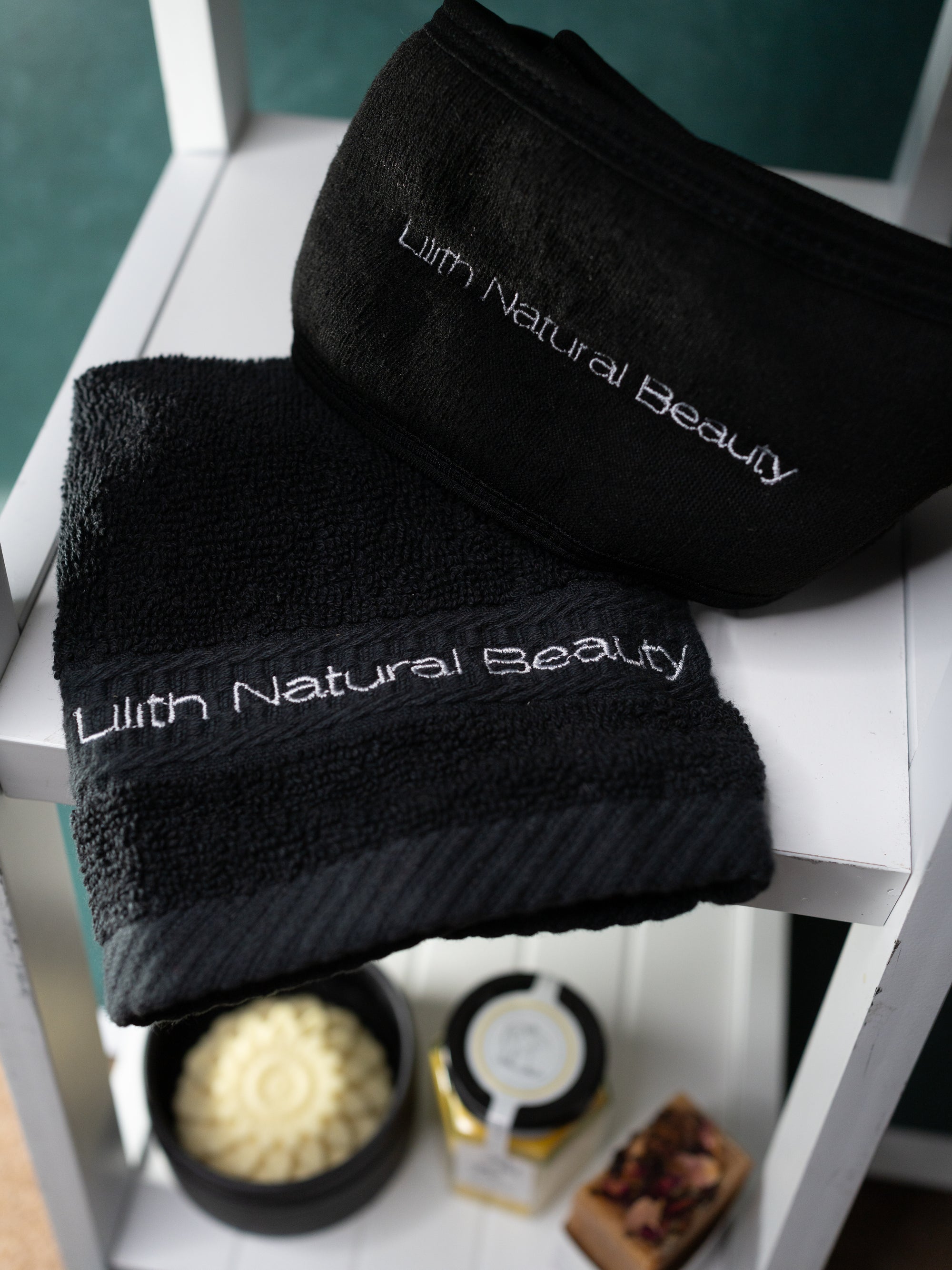 Lilith Natural Beauty Embroidered Flannel