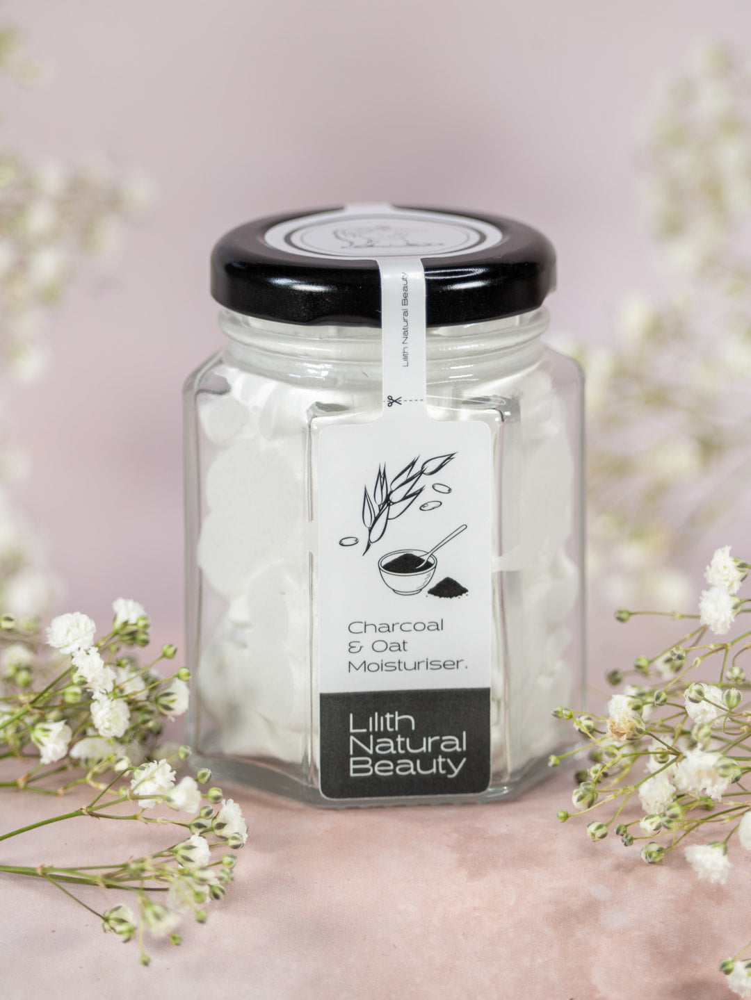 Charcoal & oat moisturiser